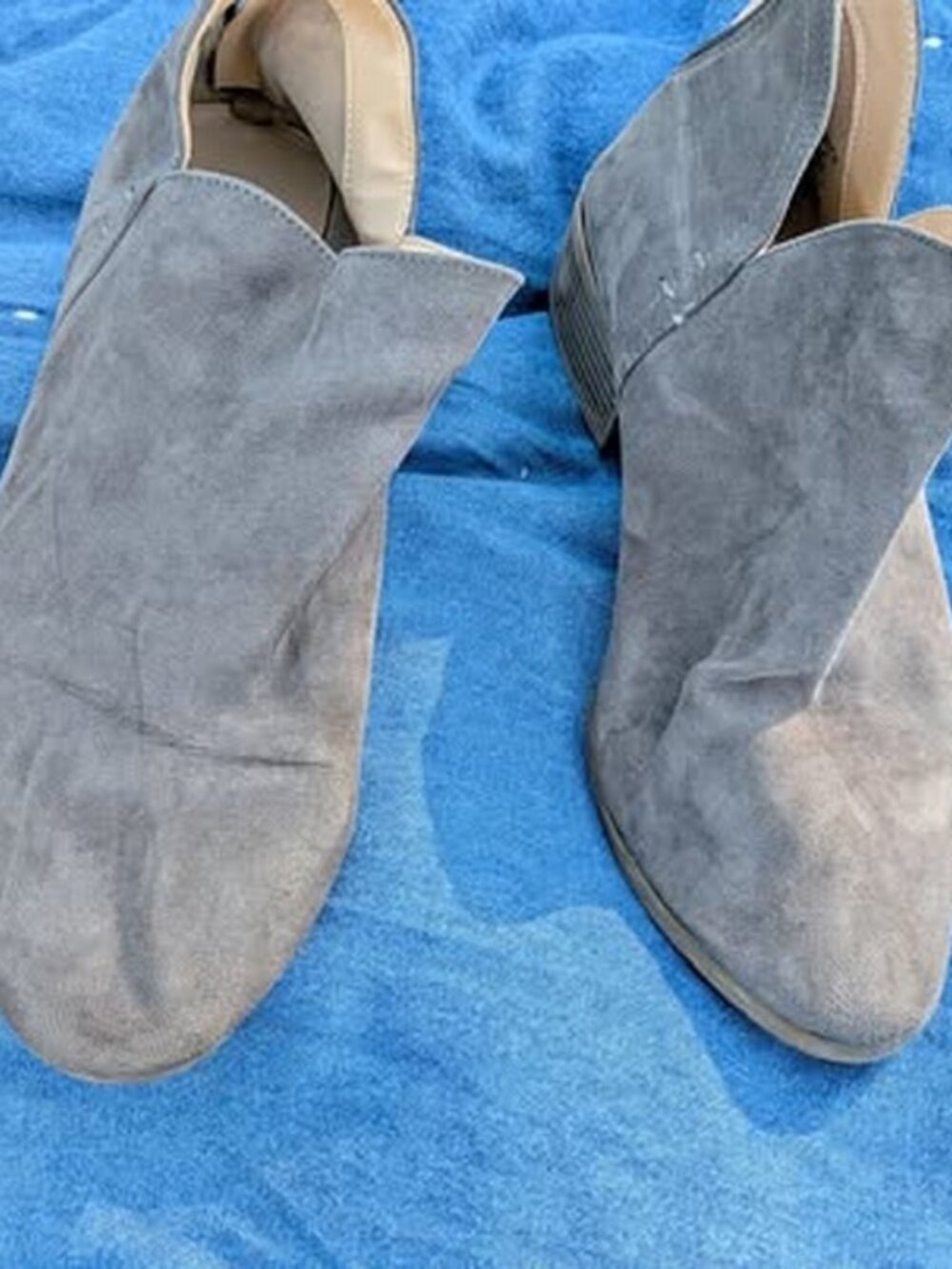 Reaction Kenneth Cole Grey Suede Ankle Boots